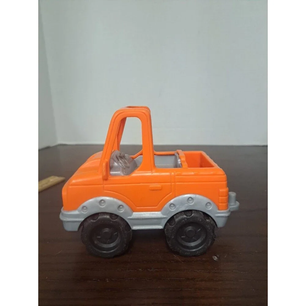 2017 Fisher Price Little People Orange Truck -plastic